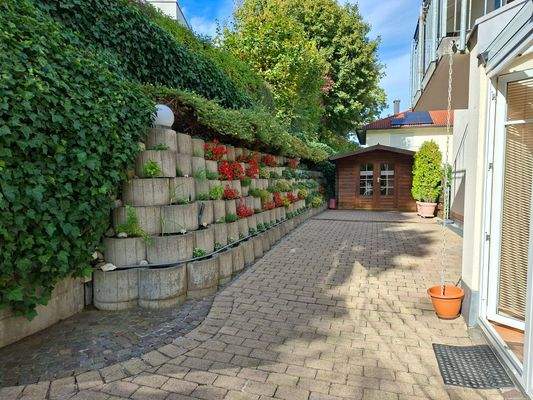 EG Westterrasse -nicht einsehbar.jpg