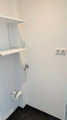 Stellplätze Waschmaschine Trockner.jpg