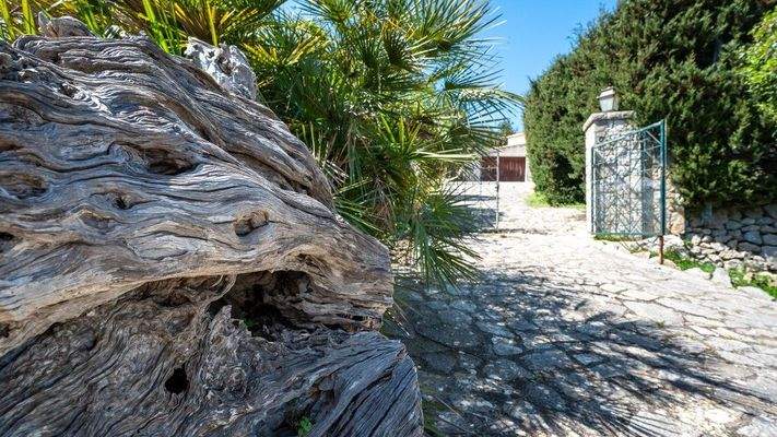 Baugrundstück mit Haus und Meerblick zu verkaufen in Galilea, Mallorca BHHS-BAL-0875