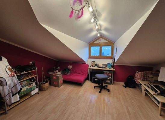 Kinderzimmer Dachgeschoß