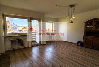 Wohnzimmer mit Zugang zum Westbalkon