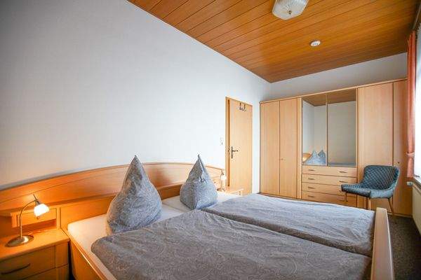 Schlafraum mit Doppelbett