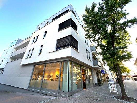 Ein modernes Wohn- und Geschäftshaus mitten im Zentrum