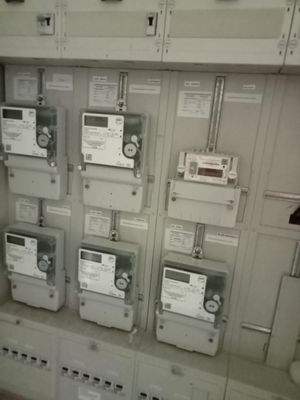 Elektroverteilungs- und sicherungskasten