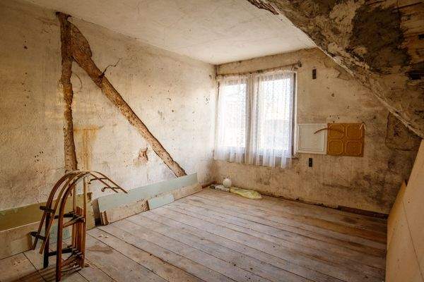 16 - Zimmer im OG.jpg