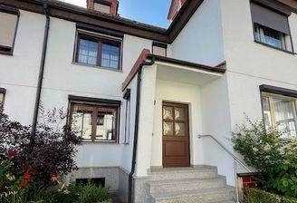 Hausansicht vorn NEU.jpg