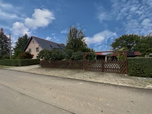 Straßenansicht