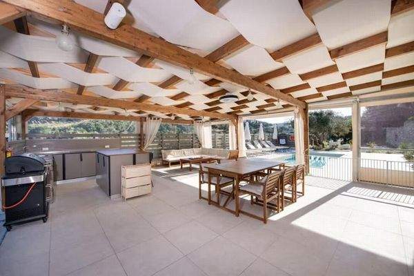 Kreta: Moderne 2-Schlafzimmer-Villa mit privatem Pool in Almyrida zu verkaufen