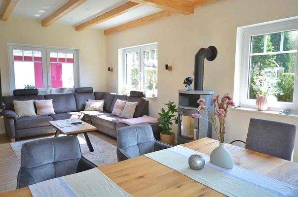 Wohn- und Essbereich