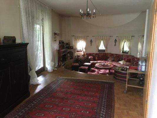 Kaminecke und Essbereich