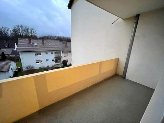 Großer Südwestbalkon ähnlich