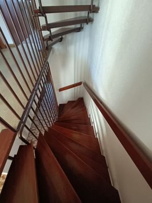 offene Treppe ins OG