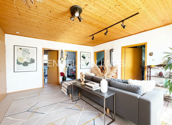 Diele - DG - virtually staged