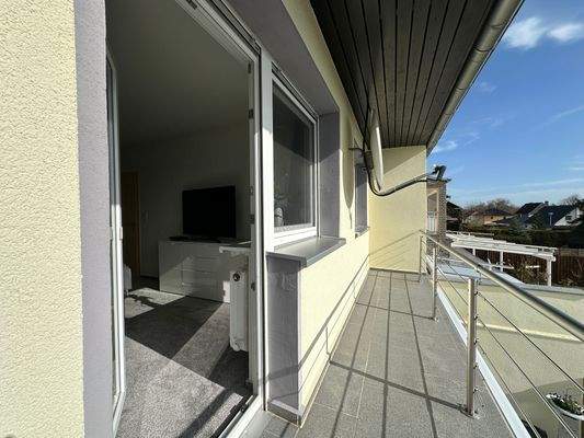 Hochwertiger Balkon am Schlafzimmer