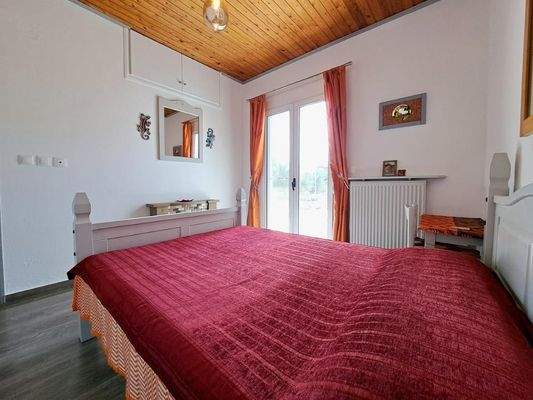 MIT VIDEO: Charmanter, renovierter Bungalow zum Verkauf in Drapanos, Apokoronas