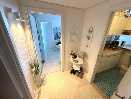 Flur Plaza Premium Wohnung.jpg