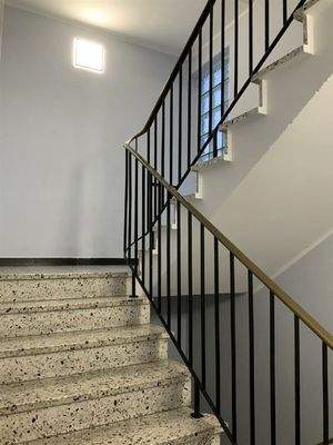 Treppenhaus zu den Etagen