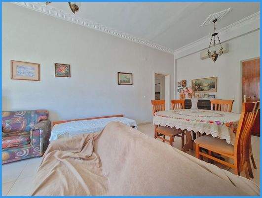 b749198446214e3d9db4a97ff071aa45-original