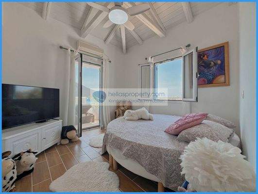 438d798fae2444c99509b4c41d82b6ee-original