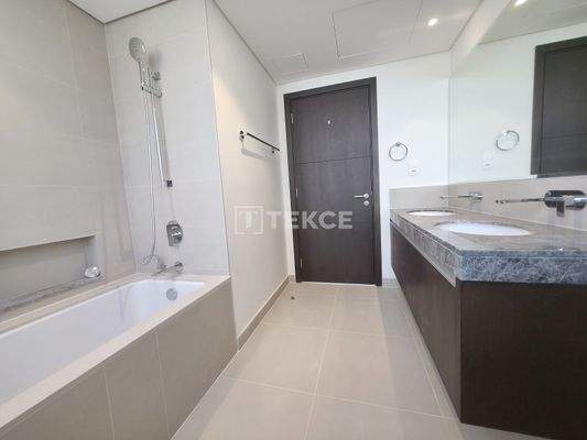 Stunning Creek View Property in Dubai Creek Harbour