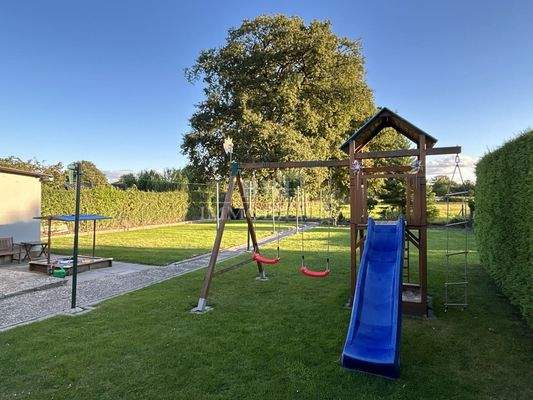 Sehr gepflegtes Grundstück