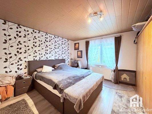 Schlafzimmer 2, EG, Bild 1