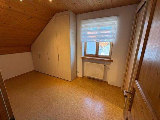 Zimmer Obergeschoß.JPG