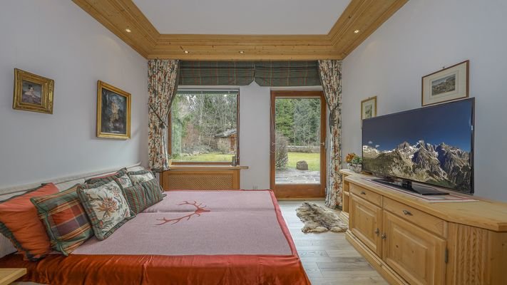 KITZIMMO-Baugrundstück mit Altbestand in Toplage auf der Bichlalm - Immobilien Kitzbühel.
