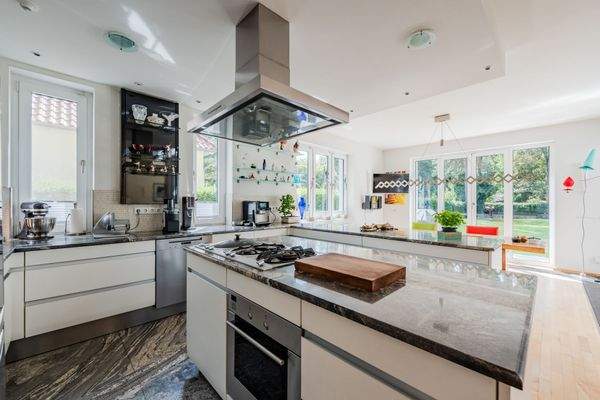 mit stilvollen Details