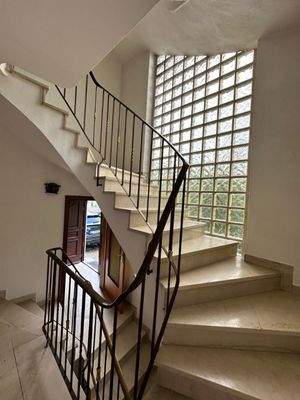 Treppenhaus Vorderhaus