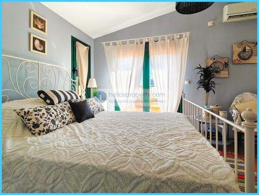 cee411e3b49d4d0c87b35447ea9bb502-original