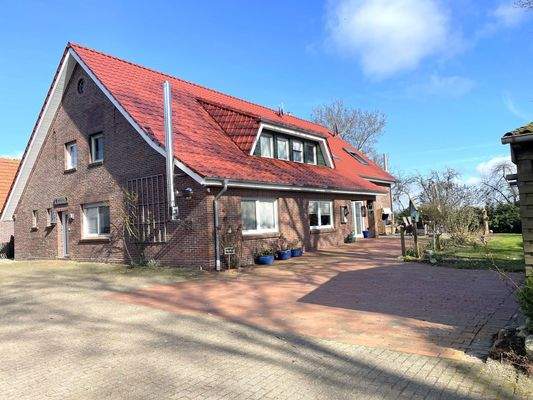 Vorderansicht Zweifamilienhaus