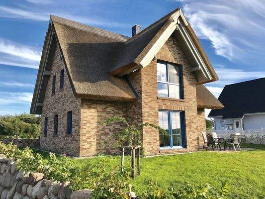 Reethaus mit Friesenwall