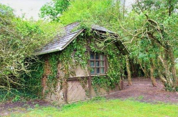 Verwunschenes Gartenhaus