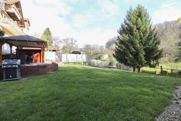 Garten Terrasse mit Pavillon
