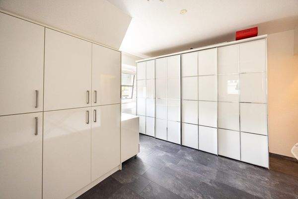 OG: Schlafen/Ankleide