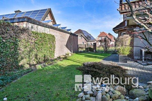 11 Garten mit Terrasse