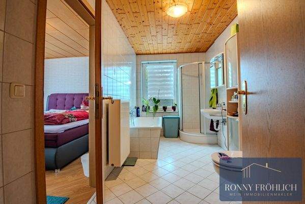 Bad direkt am Schlafzimmer