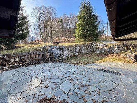 großzügiger Freisitz