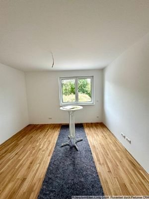 Zimmer - Musterwohnung im Haus