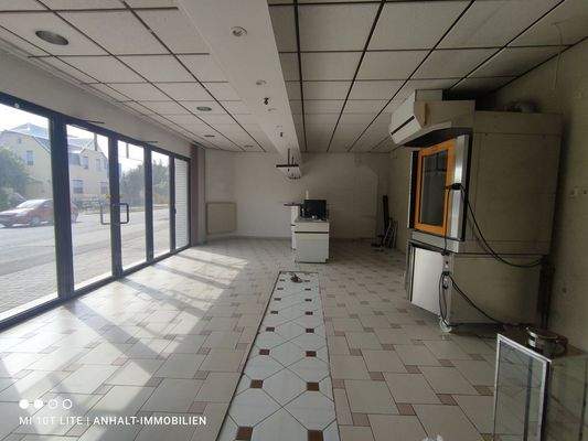 Haus Bäckerei - EG-Verkaufsfläche