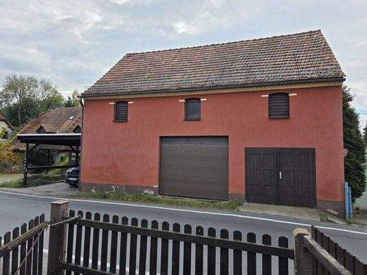 zugehöriges Nebengebäude 