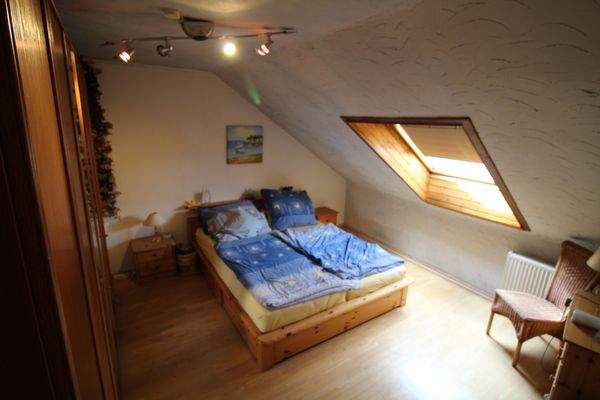 2. Gästezimmer im DG.JPG