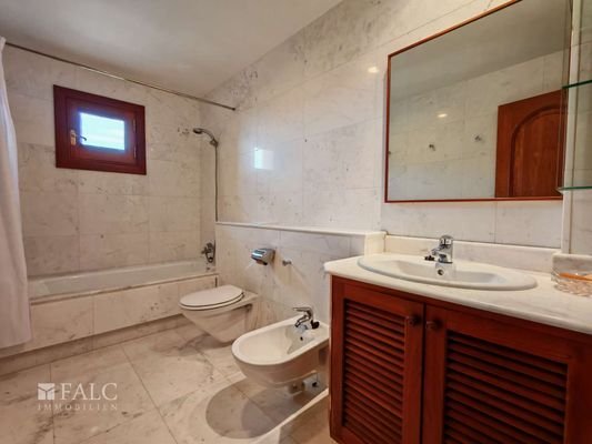 Bathroom ensuite