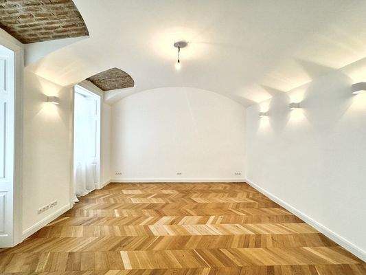 straßenseitiges Zimmer