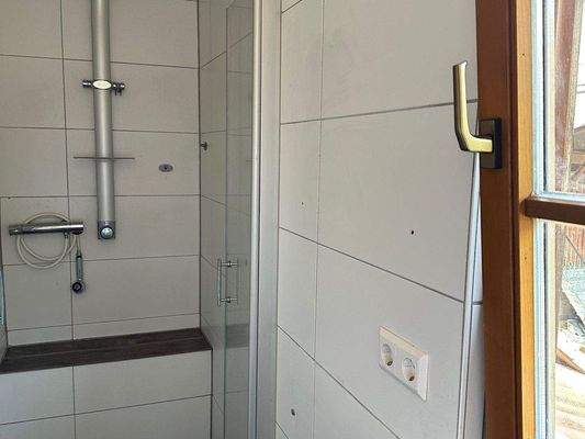 Wohnhaus 2 - Duschbad