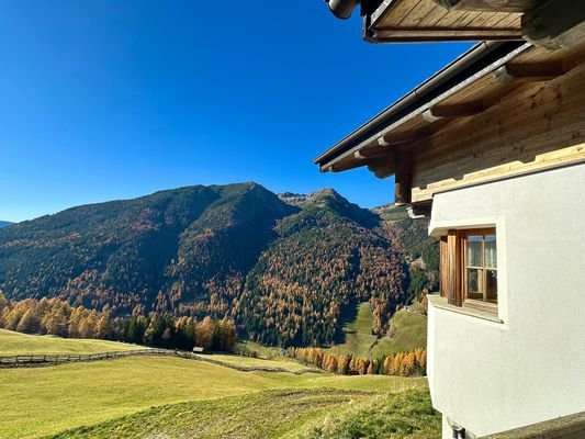 Traumhaus-Sarntal-Traumblick-Panorama-Kuot-Schneehase-20-min-zum-zentrum-Hof-geschlossener Hof-Zweitwohnung-Südtirol-Hof-Maso-Sarentino-Berghaus-