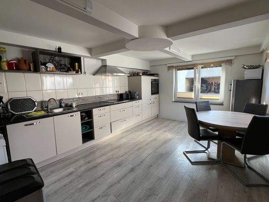 Küche hinten im Haus EG