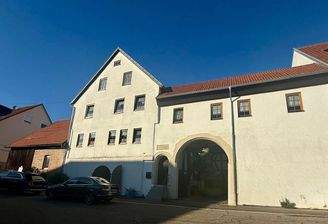 Außenansicht Wohnhaus + Scheune