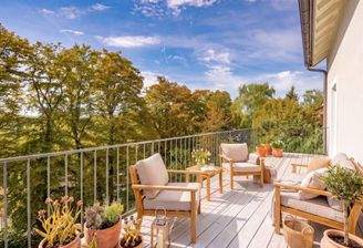 Balkon mit Blick ins Grüne